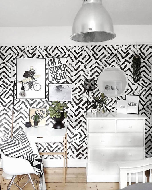 'Cole' wallpaper mural by WallpaperMural.com looking sleek in Alfie's monochrome kids room by @our.white.house.on.the.hill